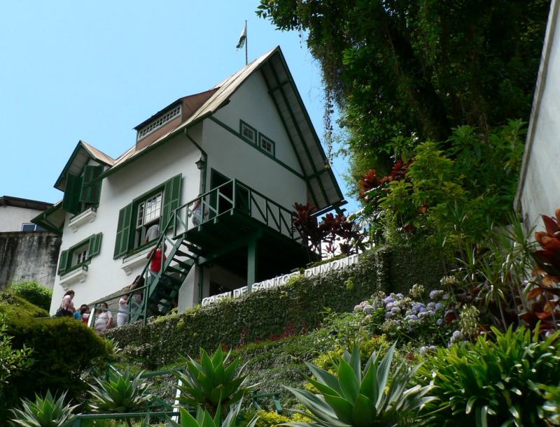 O Museu Casa de Santos Dumont  mais conhecido como 